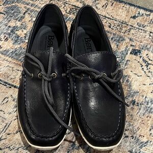 Born Navy Leather Men's Boat Shoes size 8 - 8 1/2